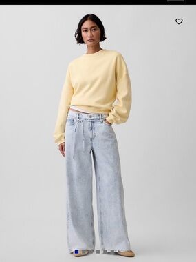 GAP Wide-Leg Jeans in Light Blue Wash